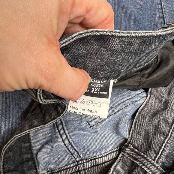 Shein curve spliced blue and black jeans size 1XL - Picture 13 of 14